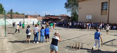 Imagen Mozoncillo acoge la segunda concentración de deportes autóctonos con la participación de más de doscientos jugadores repartidos en cuatro modalidades